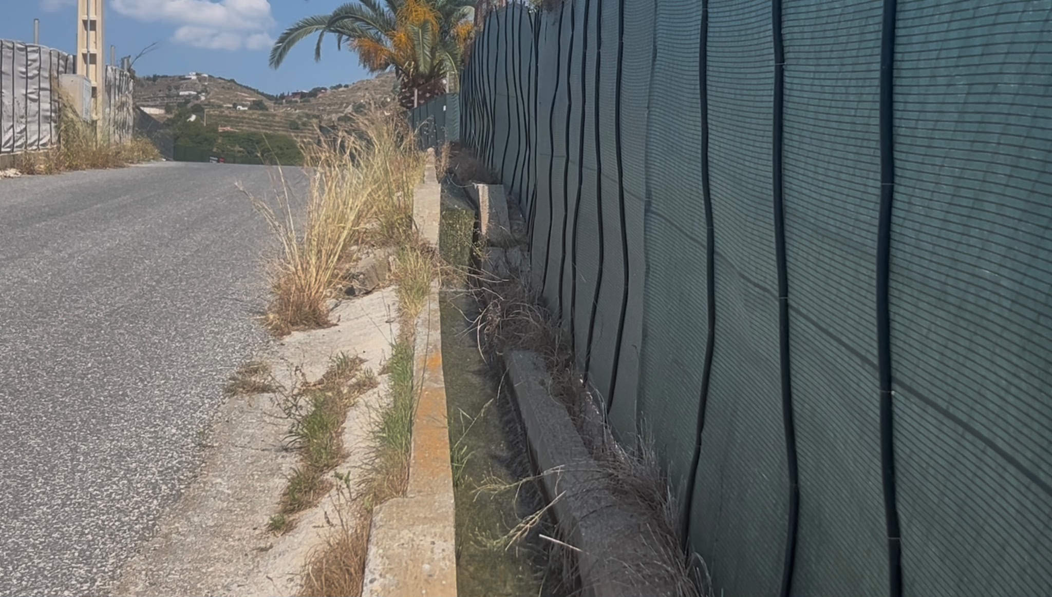 iu-alerta-en-salobrena-la-red-de-acequias-patrimonio-clave-de-la-vega-en-riesgo-por-abandono-y-proyectos-de-entubado-2