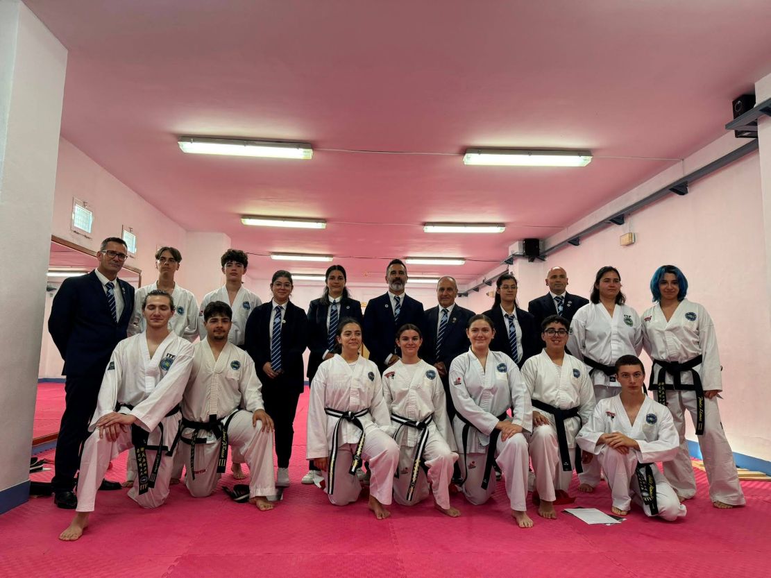 motril-once-nuevos-cinturones-negros-superan-con-exito-el-examen-de-graduacion-de-taekwon-do-itf