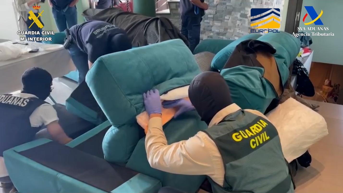 granada-guardia-civil-desmantela-una-red-criminal-del-narco-siete-detenidos-dos-intentos-de-homicidio-y-un-vuelco-de-200-kilos-de-hachis