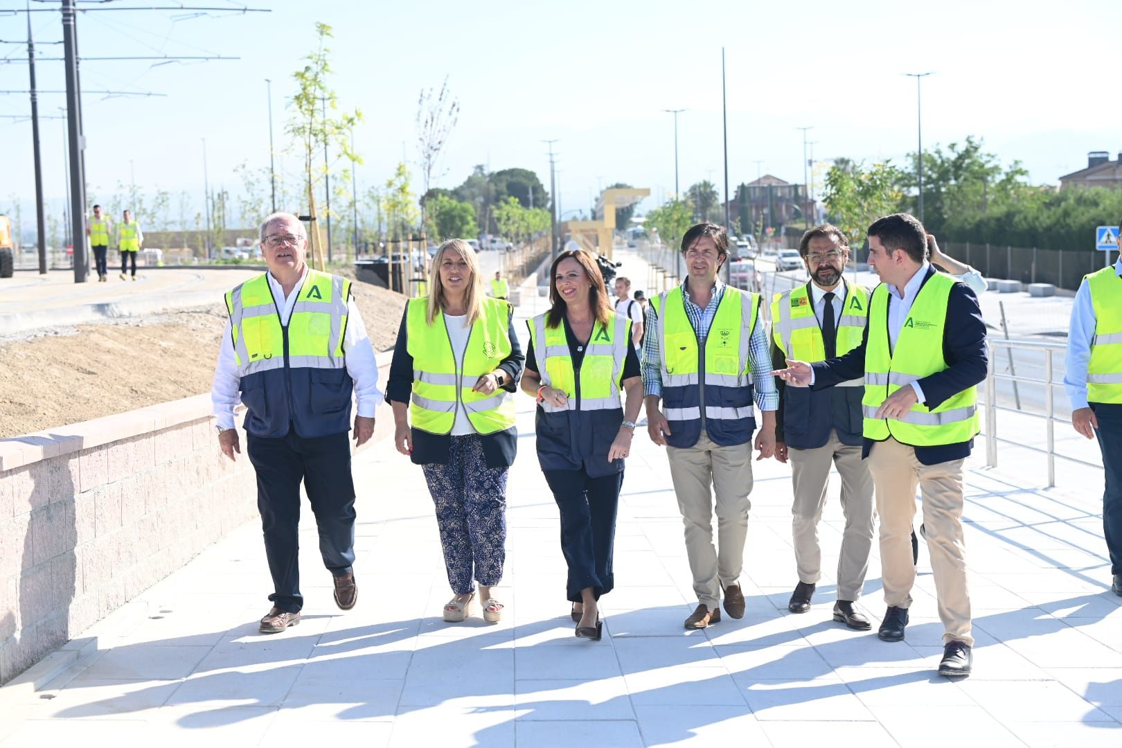 granada-churriana-de-la-vega-las-gabias-y-armilla-recuperan-su-memoria-tranviaria-con-la-nueva-plaza-mirador-del-metro-de-granada-junto-al-rio-dilar