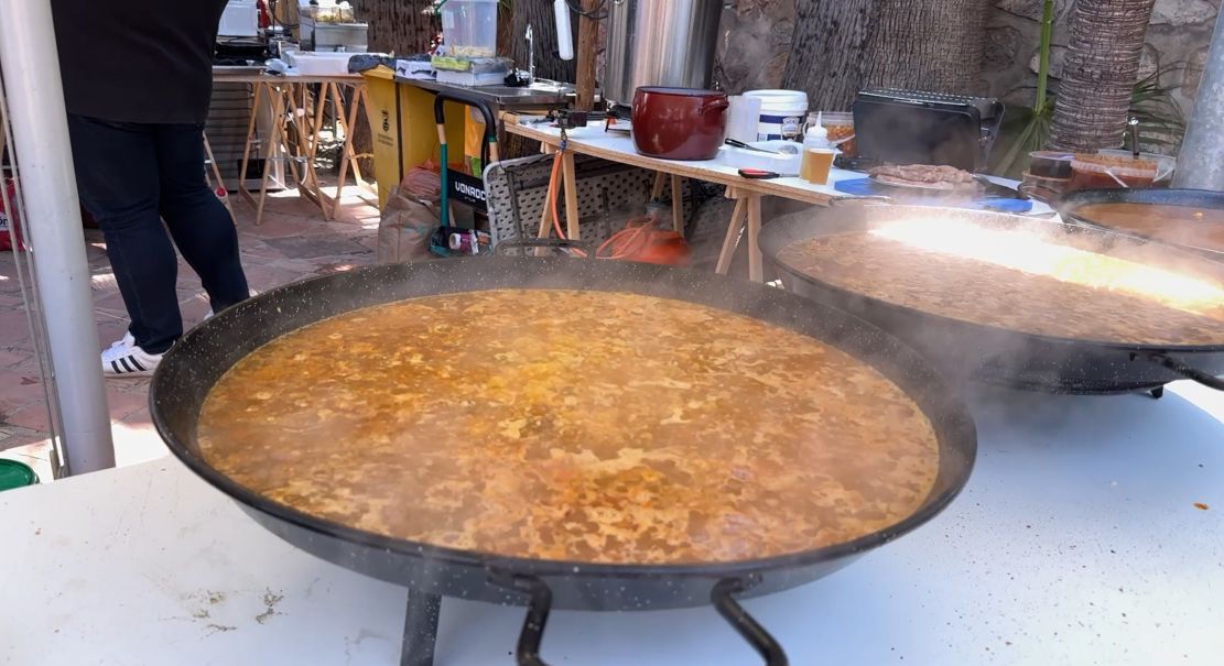 almunecar-la-gastronomia-abre-la-temporada-turistica-con-una-feria-que-reune-a-12-establecimientos-y-un-ecomercado