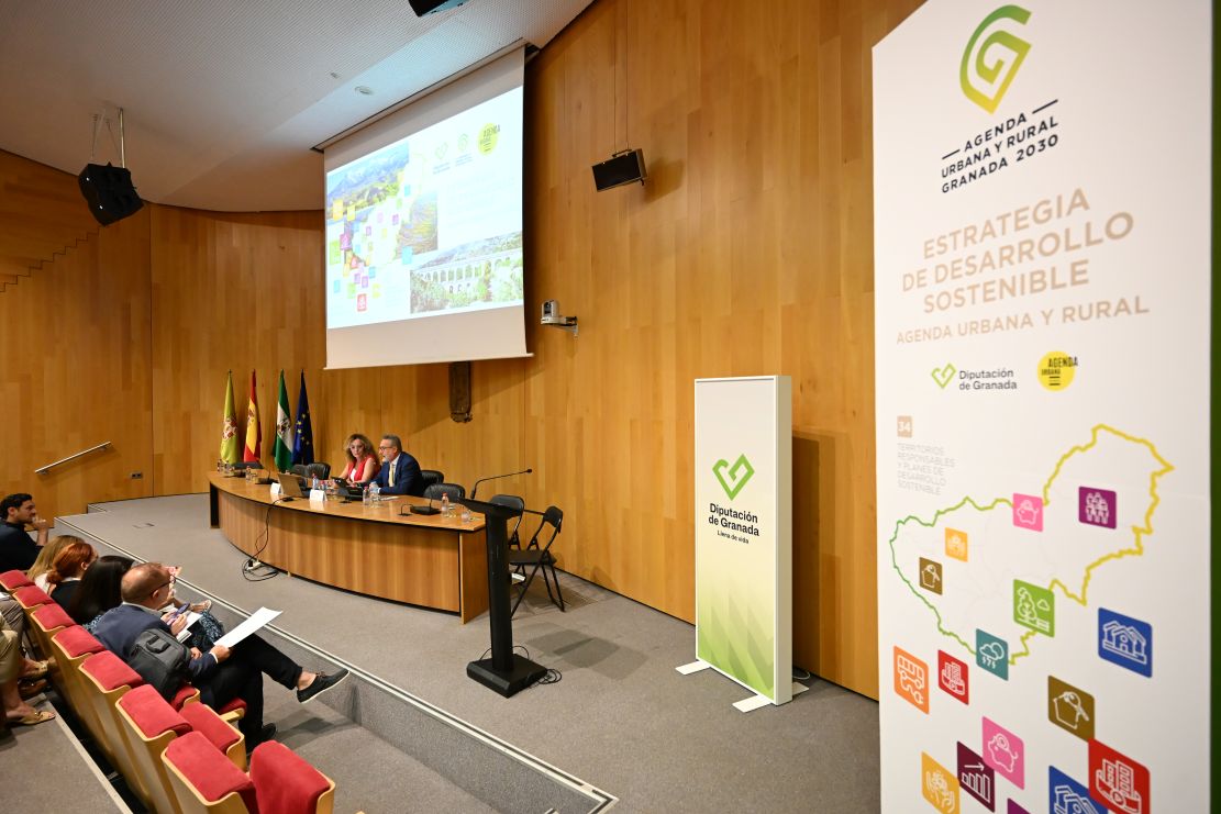 granada-activa-su-hoja-de-ruta-hasta-2030-con-una-estrategia-que-abarca-a-los-174-municipios-de-la-provincia