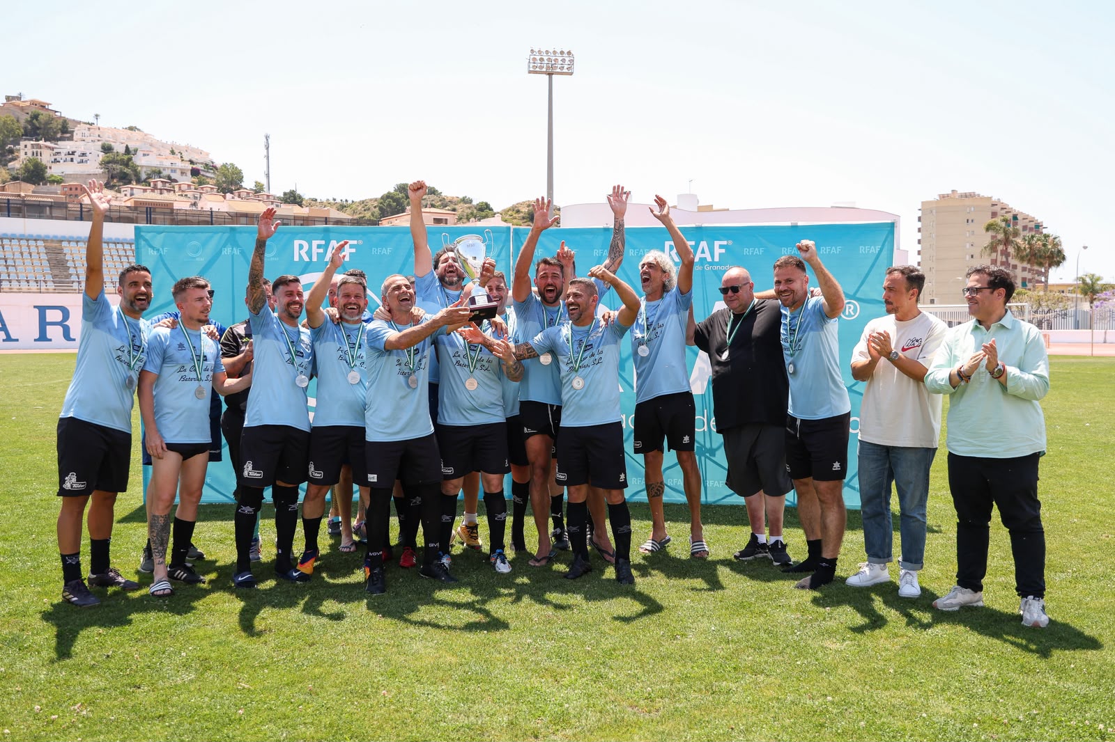 almunecar-corona-a-cf-villanueva-mesia-como-campeon-del-campeonato-de-andalucia-de-veteranos-35