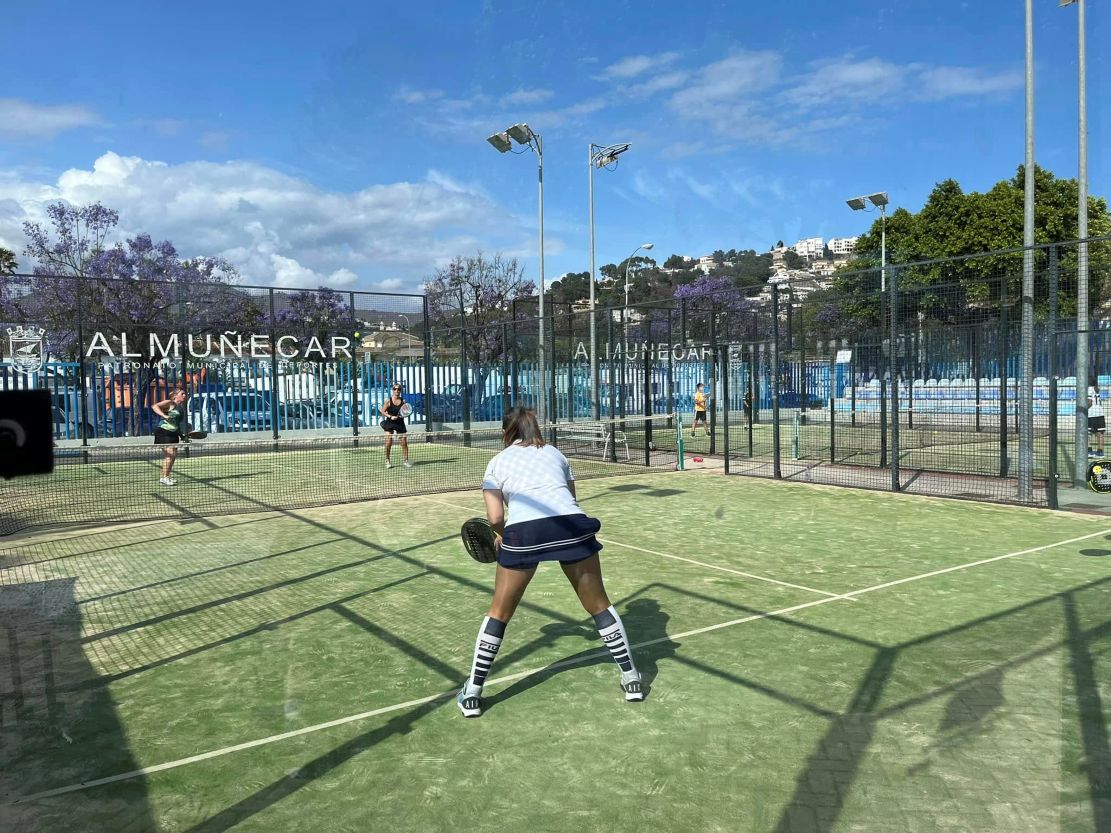 almunecar-reune-a-mas-de-130-jugadores-en-el-iv-memorial-de-padel-angel-contreras