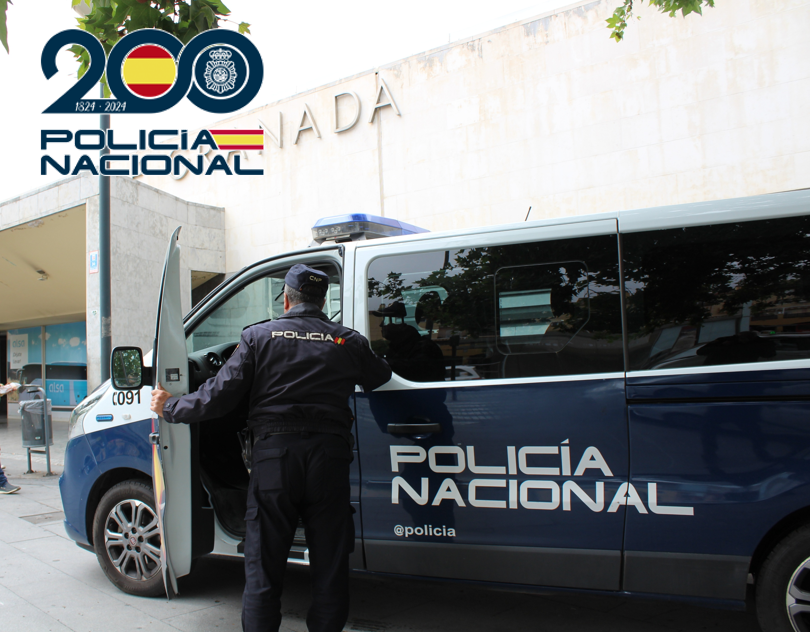 granada-detenido-por-causar-mas-de-5-200-euros-en-danos-al-arrancar-la-maquina-de-tickets-de-la-estacion-de-autobuses