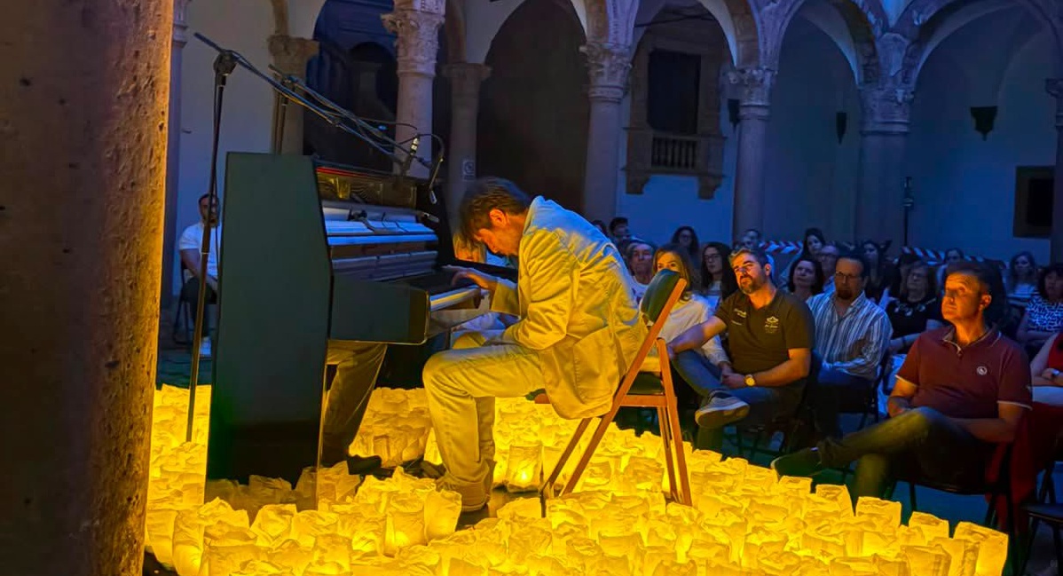 el-castillo-de-la-calahorra-acoge-una-programacion-cultural-de-verano-con-conciertos-y-visitas-teatralizadas-que-acercan-la-historia-del-renacimiento-espanol