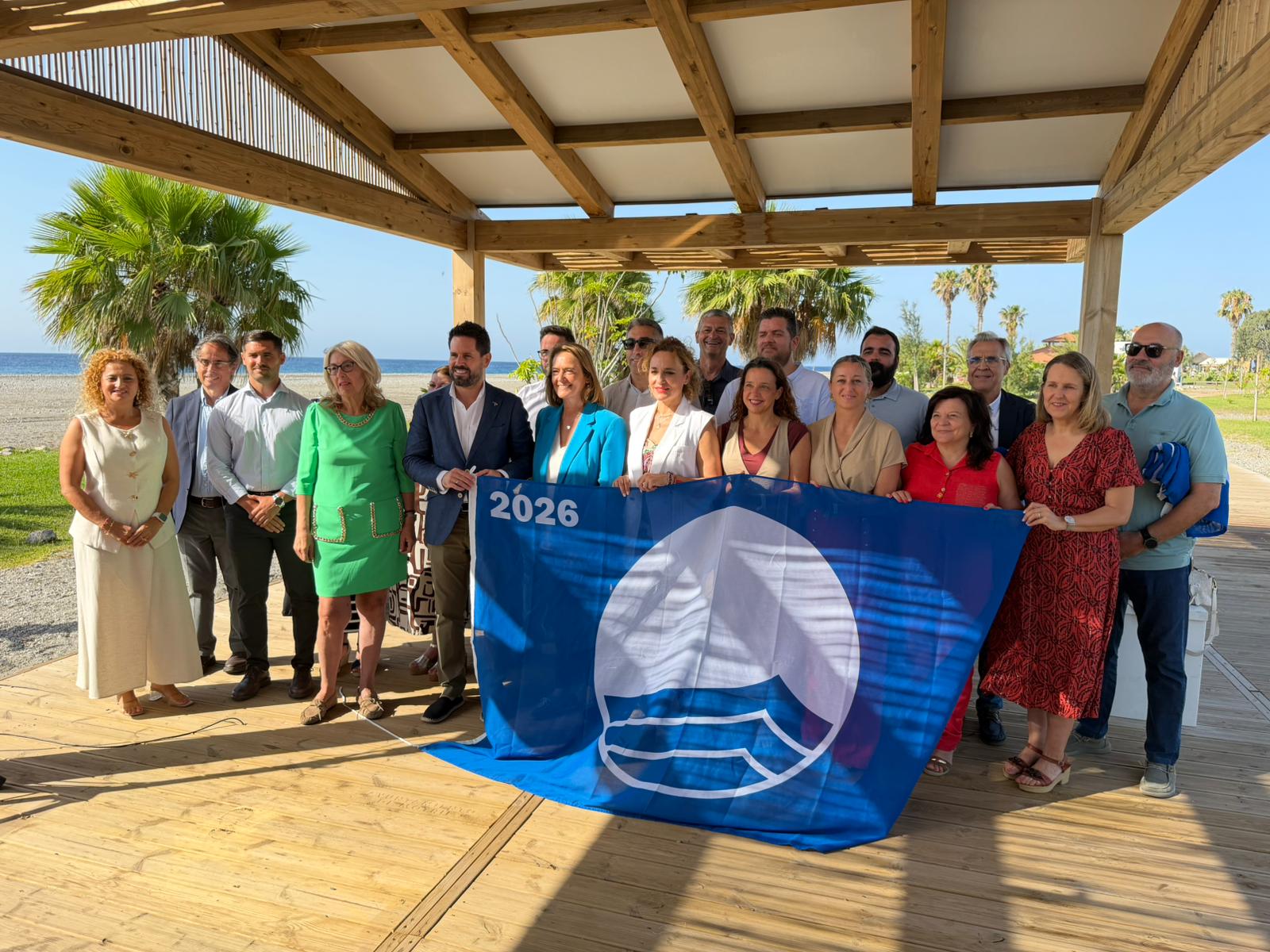 Cinco Banderas Azules avalan en 2026 la excelencia del litoral de Almuñécar y La Herradura