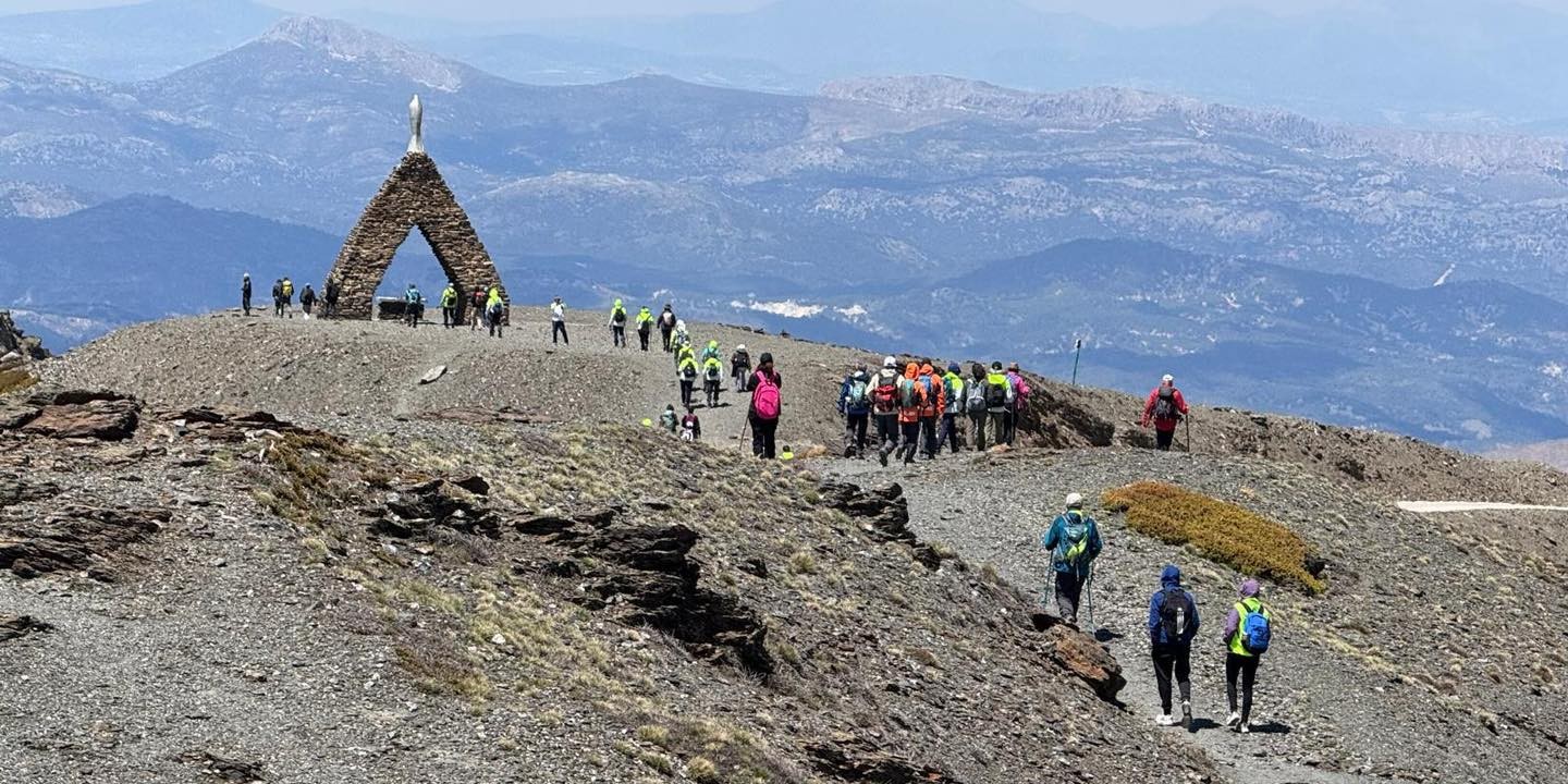 el-programa-de-senderismo-de-almunecar-propone-una-espectacular-ruta-por-sierra-nevada-el-proximo-7-de-junio