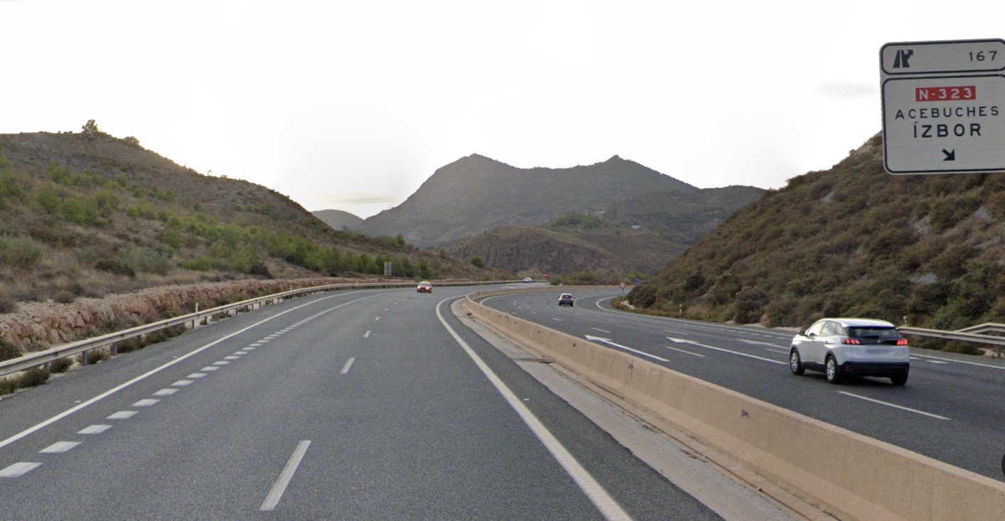 motril-la-dgt-refuerza-la-a-44-con-un-carril-adicional-para-reducir-retenciones-en-el-retorno-de-la-costa-a-granada