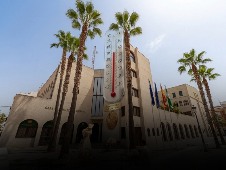 almunecar-del-frio-y-las-goteras-al-calor-sofocante-el-psoe-acusa-al-pp-de-abandonar-la-casa-de-la-cultura