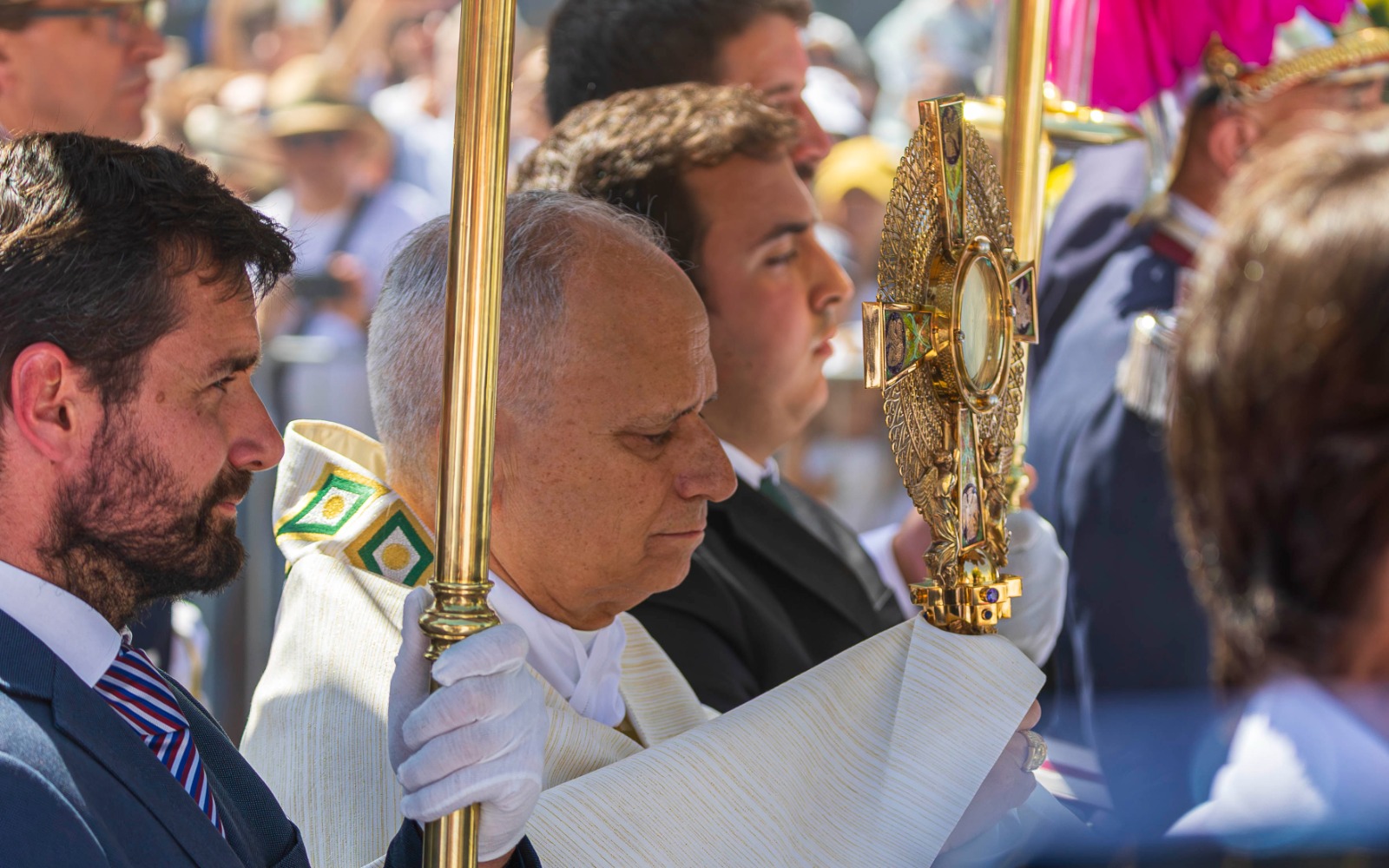 el-vaticano-conquista-madrid-por-un-dia-leon-xiv-preside-una-de-las-mayores-concentraciones-religiosas-del-ano