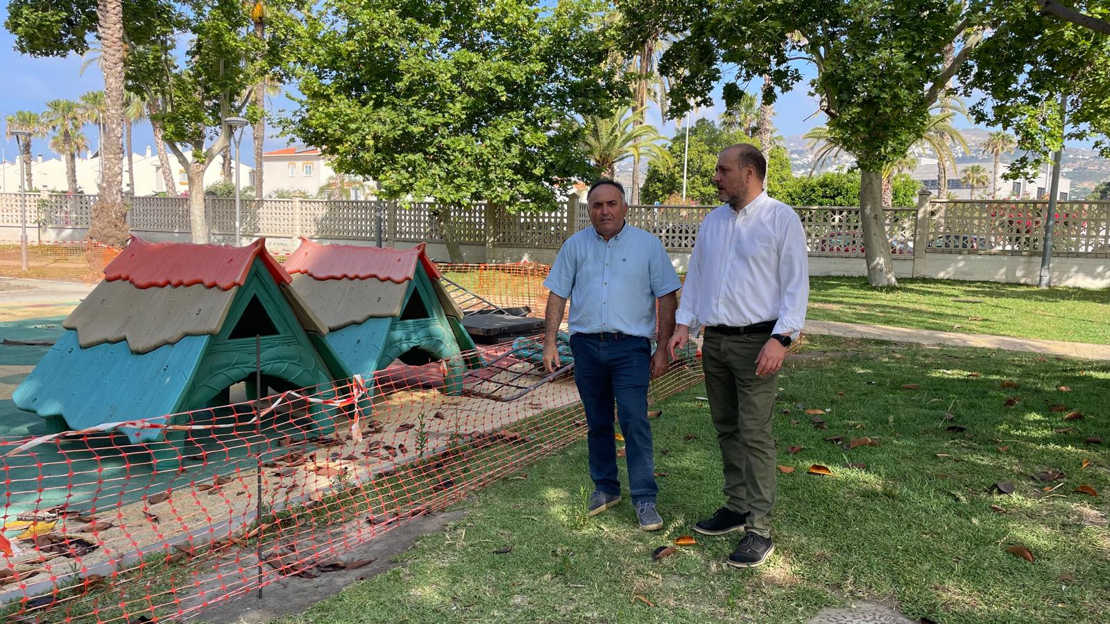 salobrena-derriba-el-muro-perimetral-del-parque-la-fuente-i-y-lo-integra-en-el-vial-verde-con-una-inversion-de-365-000-euros