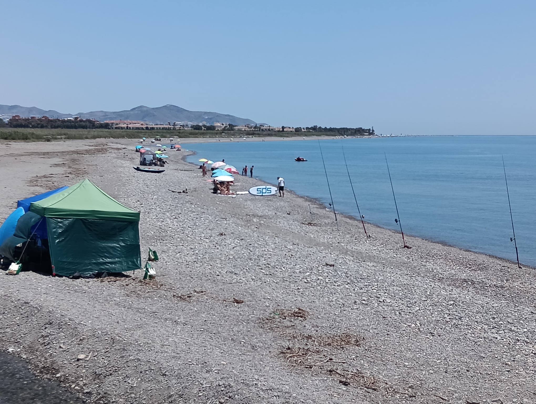 motril-la-costa-de-granada-se-pone-en-guardia-calor-de-30-grados-y-alerta-amarilla-por-fenomenos-costeros