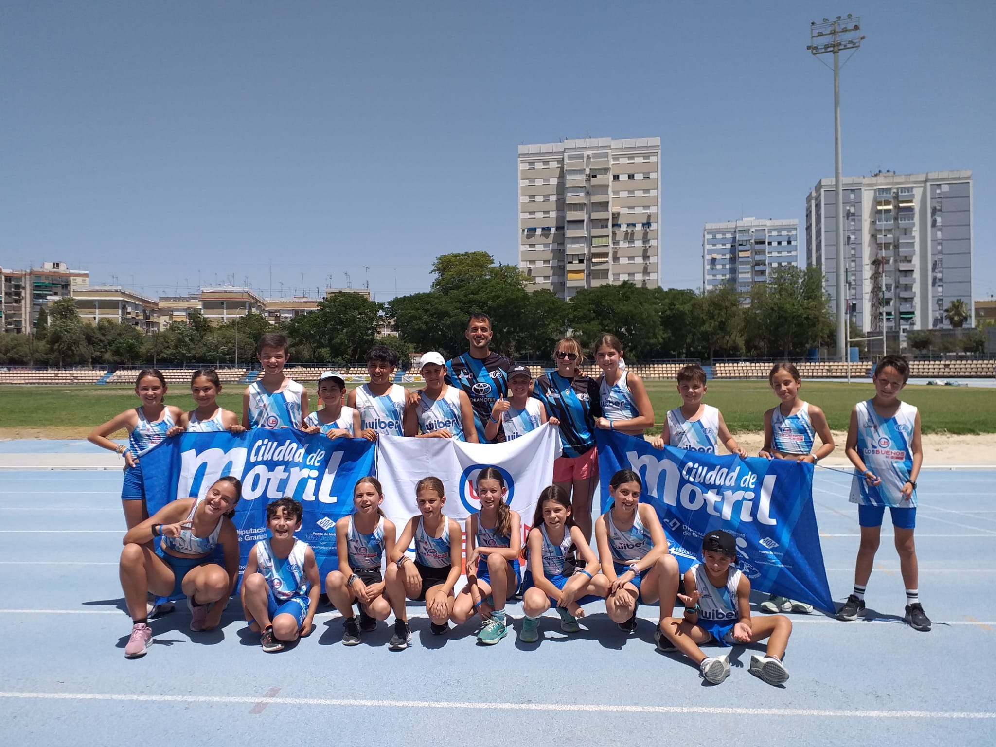 motril-demuestra-caracter-en-sevilla-dos-equipos-del-club-atletismo-en-el-top-10-andaluz-sub-12