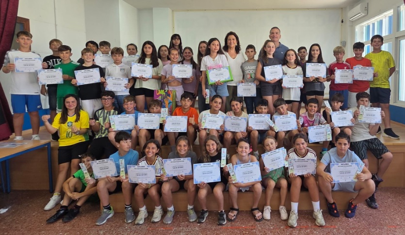 seis-colegios-de-almunecar-se-vuelcan-con-la-campana-un-dia-sin-humo-con-cerca-de-300-trabajos-escolares