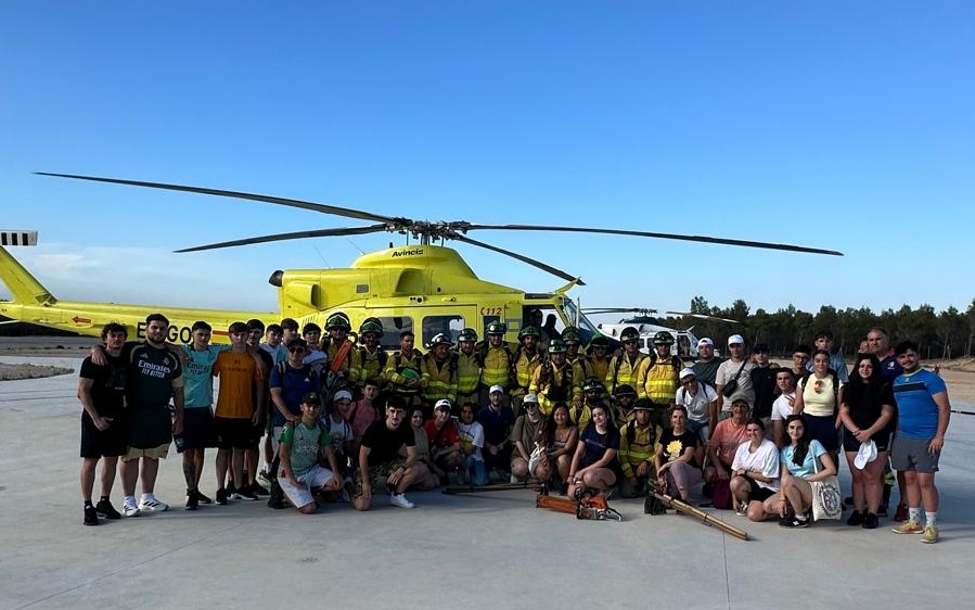 granada-jovenes-de-baza-durcal-dudar-monachil-y-maracena-participan-en-el-encuentro-del-iaj-con-base-en-baza