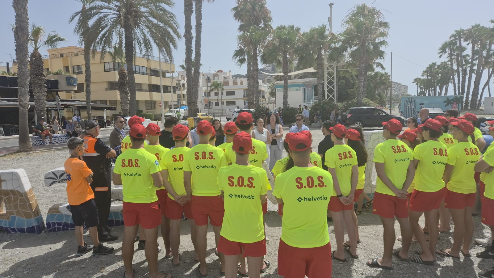 almunecar-refuerza-su-socorrismo-2026-con-539-94279-e-45-efectivos-6-puestos-y-10-dias-mas-de-servicio-en-sus-playas