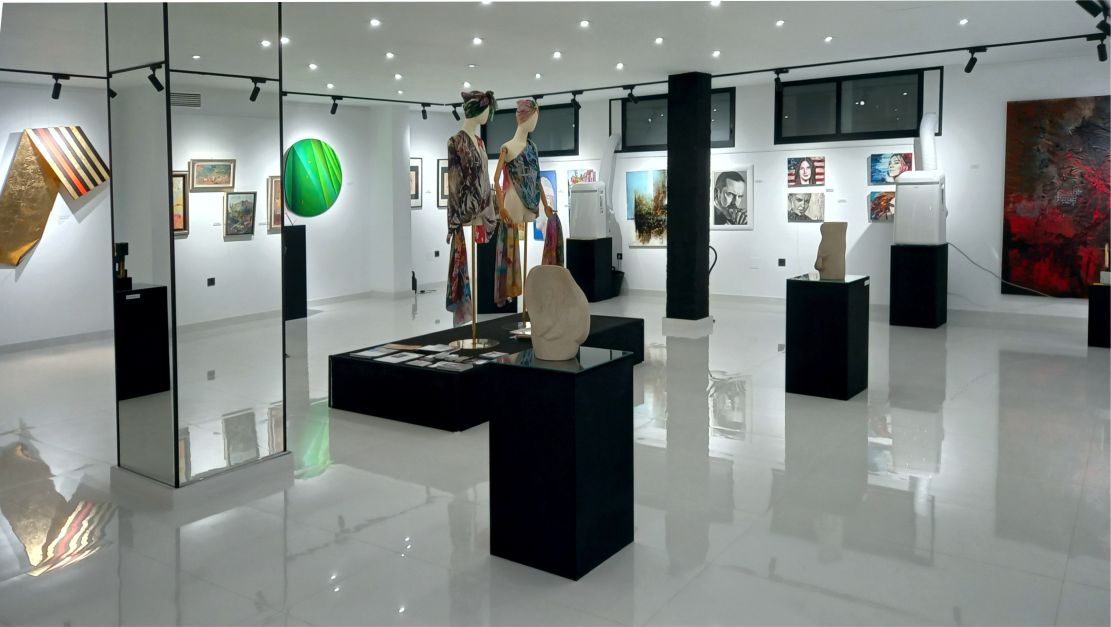 motril-la-art-gallery-by-bea-jose-inaugura-cuore-una-mirada-artistica-a-las-emociones-de-8-artistas