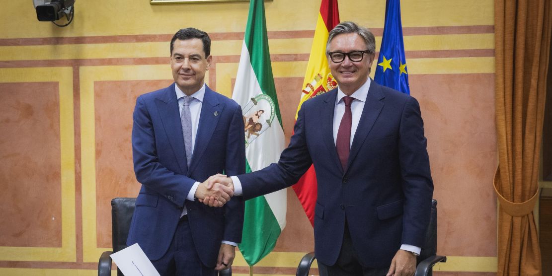 juanma-moreno-investido-presidente-de-la-junta-tras-sellar-un-acuerdo-de-gobierno-con-vox