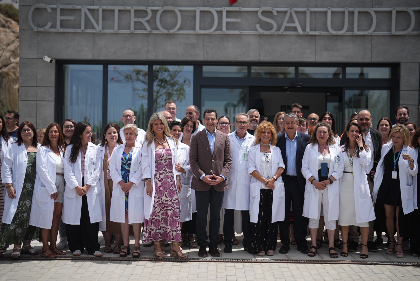 salobrena-el-nuevo-centro-de-salud-abre-con-urgencias-24-horas-radiodiagnostico-y-11-nuevos-profesionales