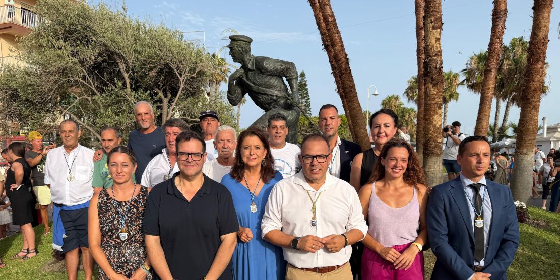 almunecar-salda-su-deuda-con-los-hombres-del-copo-con-una-escultura-frente-al-mediterraneo