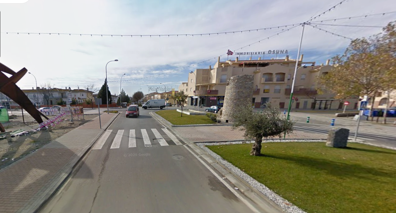 la-muerte-de-un-joven-en-la-piscina-municipal-tine-de-luto-las-fiestas-de-albolote