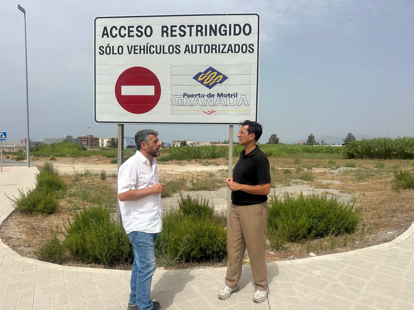 motril-el-psoe-denuncia-que-la-junta-mantiene-bloqueados-500-000-metros-cuadrados-estrategicos-junto-al-puerto