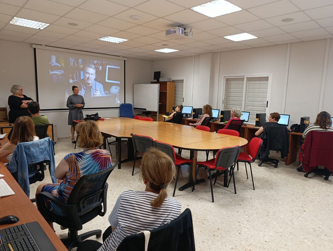 almunecar-amplia-su-oferta-formativa-con-seis-nuevas-especialidades-entre-ellas-inteligencia-artificial-y-tratamiento-de-datos