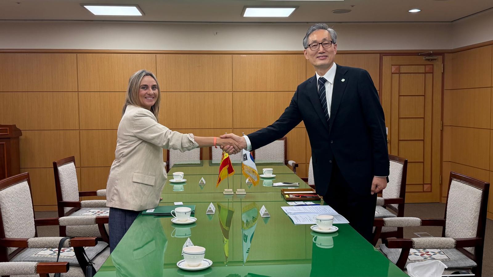 granada-y-la-capital-cientifica-de-corea-del-sur-exploran-una-alianza-estrategica-alrededor-de-ifmif-dones