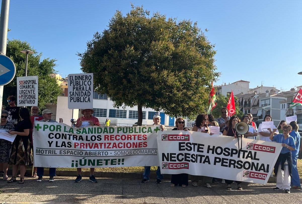 la-protesta-sanitaria-llega-a-las-puertas-del-hospital-de-motril-ccoo-denuncia-urgencias-saturadas