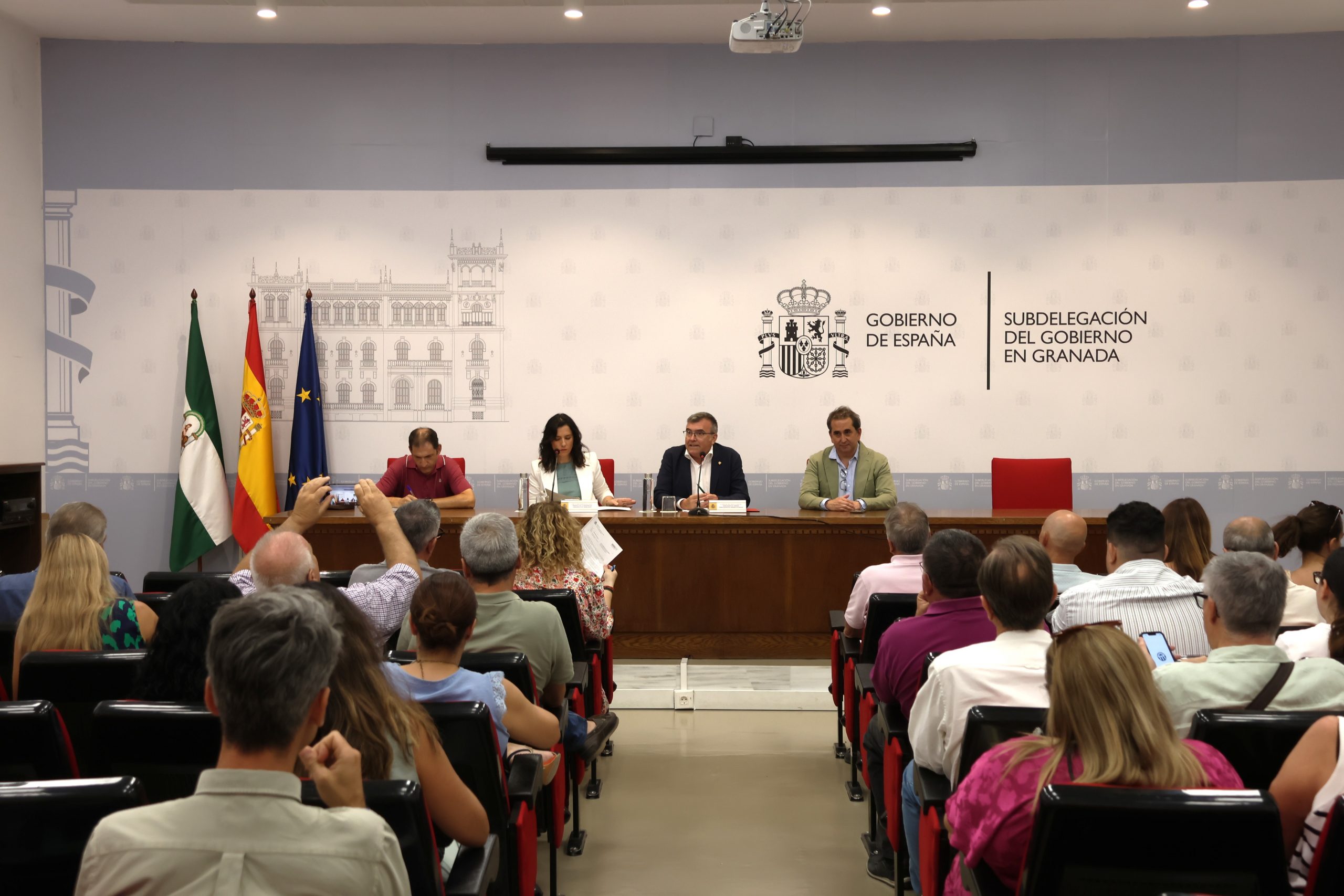 granada-impulsa-la-coordinacion-de-las-ayudas-para-reconstruccion-y-prevencion-de-inundaciones-en-119-municipios