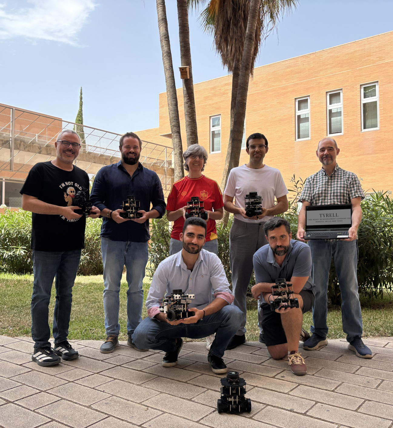 desarrollan-una-nueva-generacion-de-robots-capaces-de-aprender-cuando-actuar