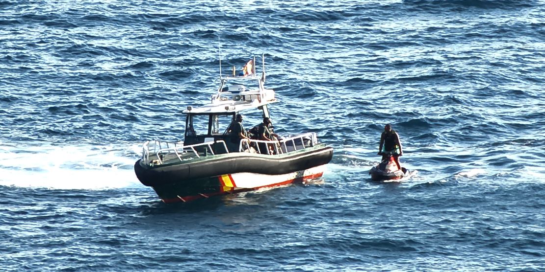 motril-operativo-especial-de-la-guardia-civil-para-controlar-motos-de-agua-en-almunecar-la-herradura-salobrena-y-calahonda