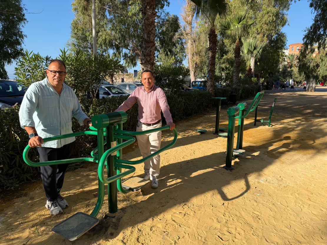 almunecar-amplia-el-gimnasio-al-aire-libre-de-el-pozuelo-con-seis-nuevos-aparatos-biosaludables