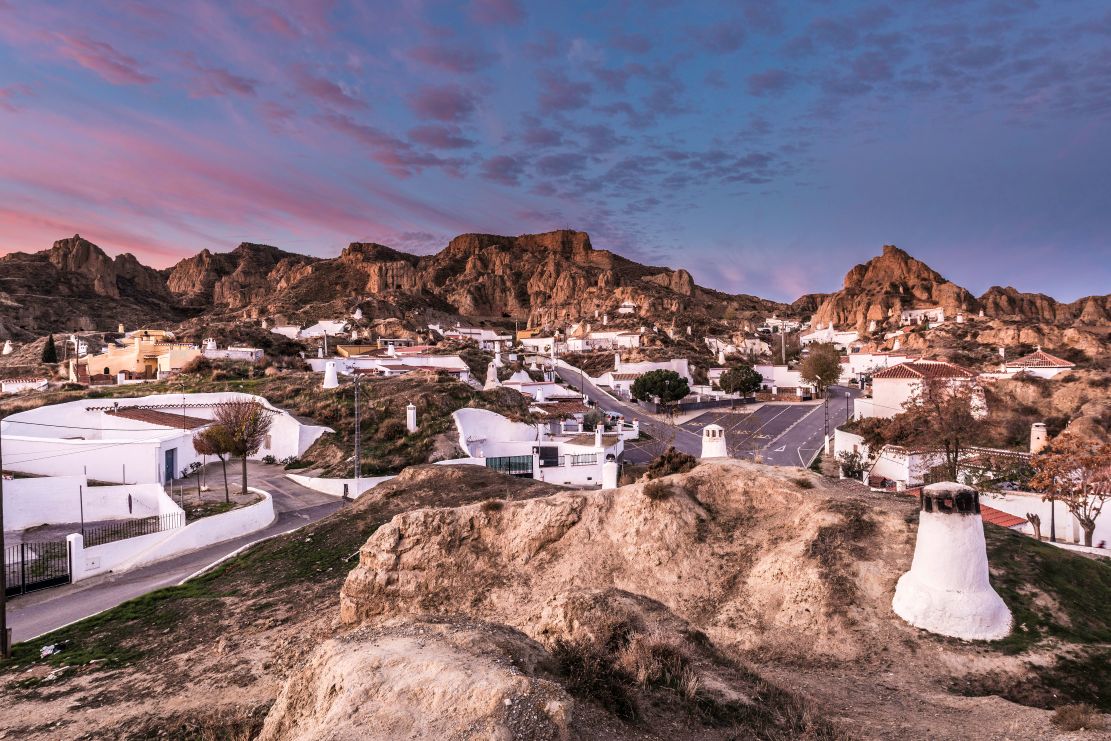 el-geoparque-de-granada-frena-la-perdida-de-poblacion-y-dispara-un-277-las-pernoctaciones-segun-un-estudio