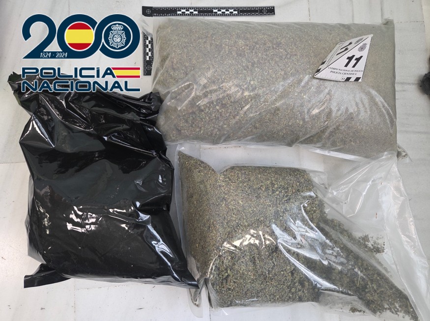 detenido-en-granada-un-hombre-con-45-kilos-de-marihuana-que-transportaba-en-un-patinete