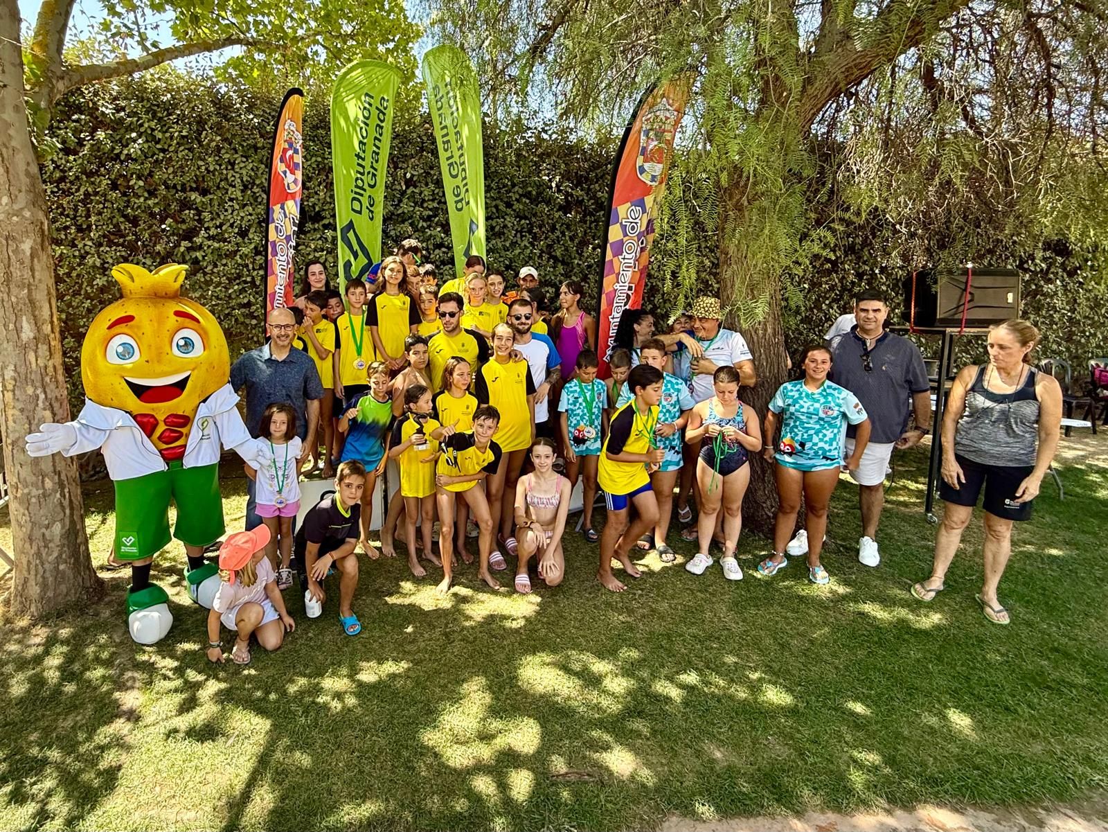 huetor-tajar-mas-de-doscientos-nadadores-de-toda-la-provincia-se-dan-cita-en-el-circuito-provincial-de-natacion