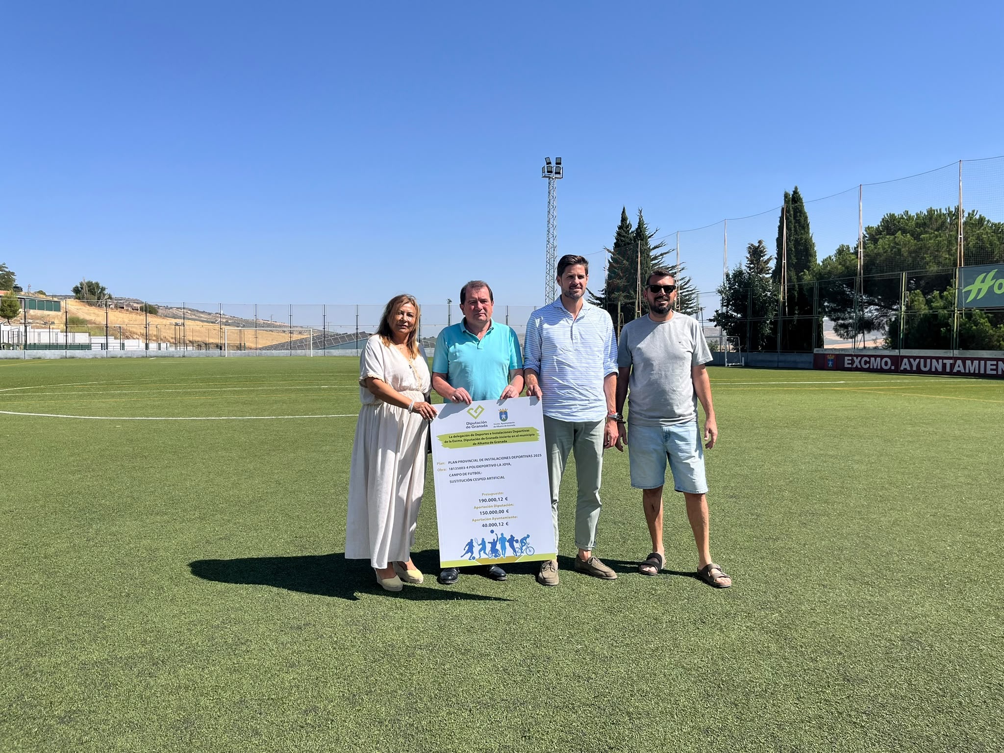 alhama-de-granada-renovara-el-cesped-del-campo-de-futbol-de-la-joya-con-una-inversion-de-190-000-euros
