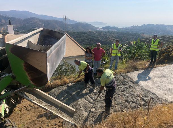 almunecar-moviliza-mas-de-214-000-euros-para-reparar-y-proteger-15-caminos-rurales-de-rio-verde-rio-seco-y-rio-jate