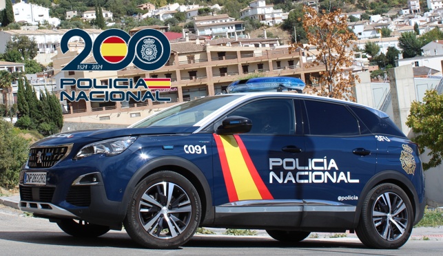 detenido-en-granada-un-joven-de-20-anos-con-seis-antecedentes-por-cuatro-robos-de-cadenas-de-oro-a-personas-mayores