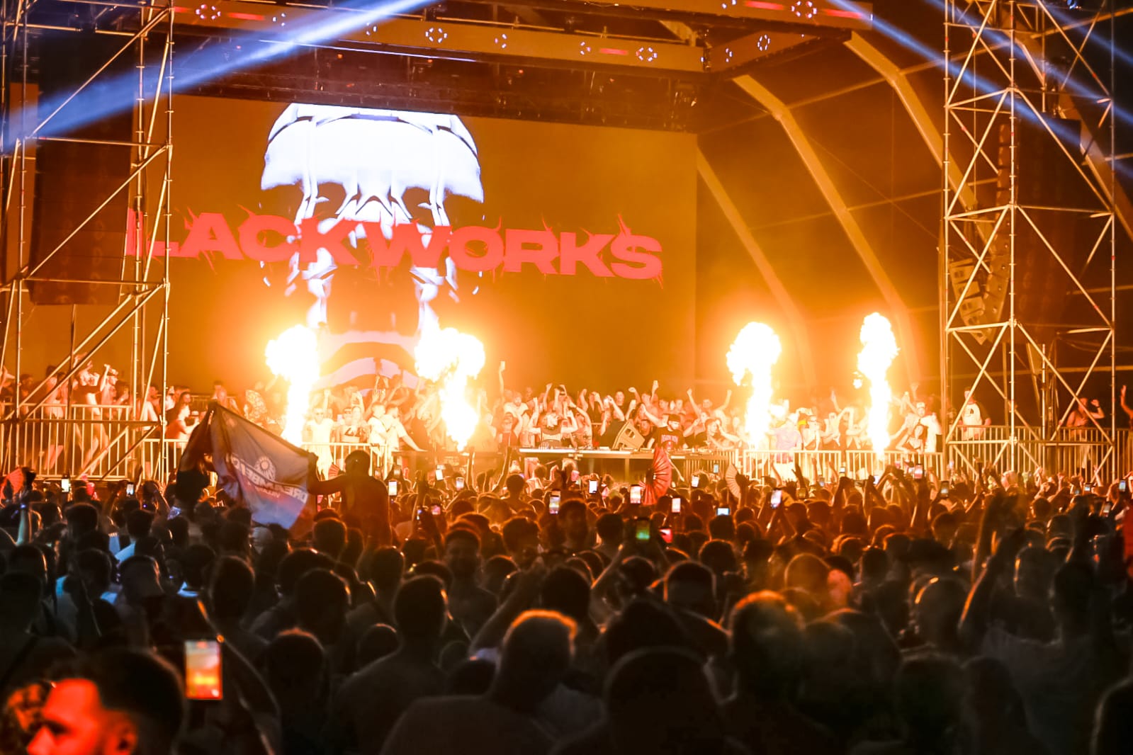 dreambeach-2026-estrena-su-era-en-la-costa-del-sol-con-el-misticismo-de-eric-prydz-y-la-demolicion-de-nico-moreno