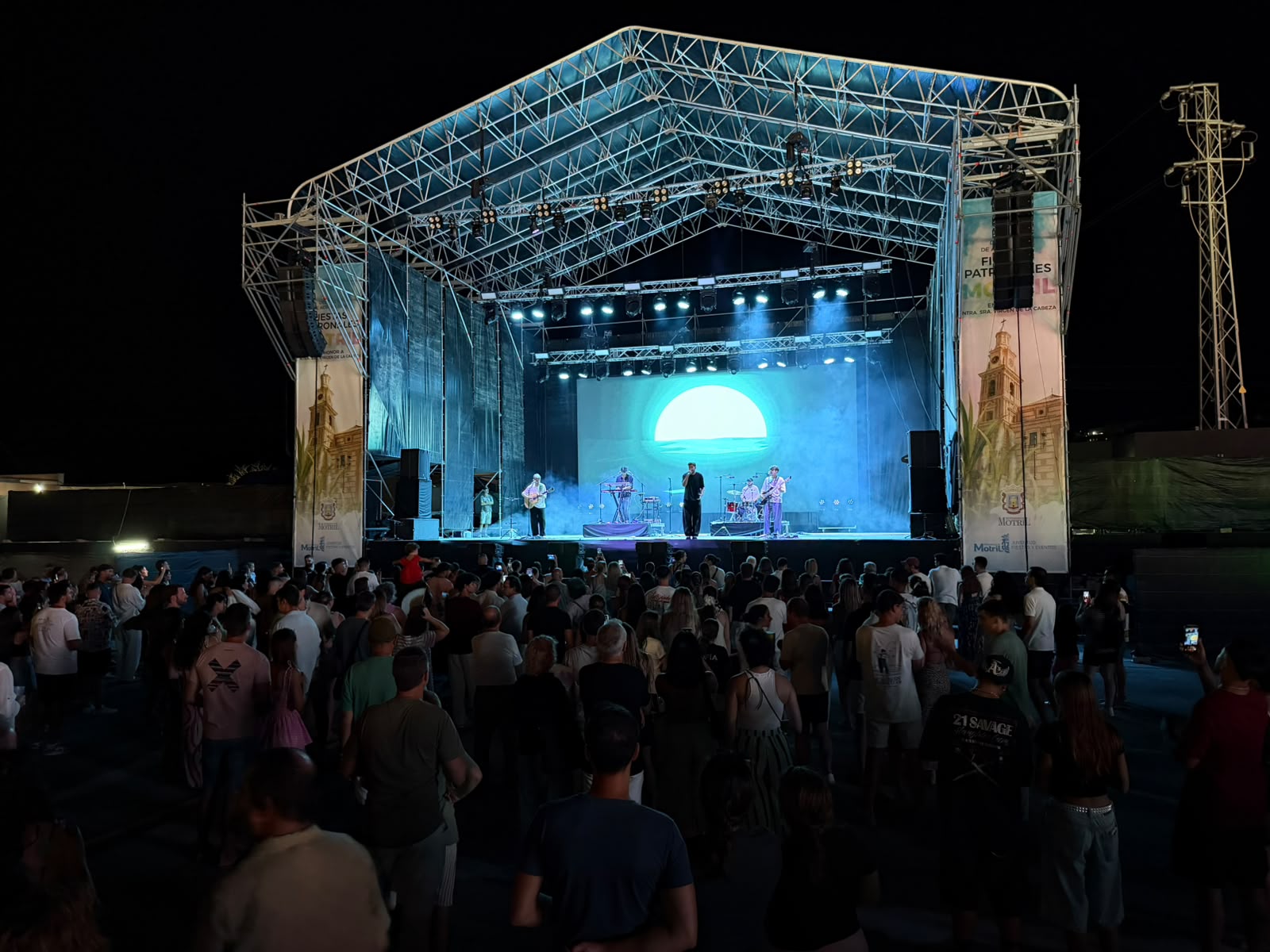motril-el-alma-gaditana-de-salistre-late-con-fuerza-en-la-caseta-municipal