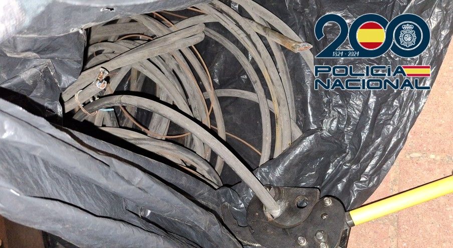 granada-detenido-un-hombre-de-33-anos-tras-ser-sorprendido-robando-cableado-de-una-torre-de-iluminacion-del-recinto-ferial