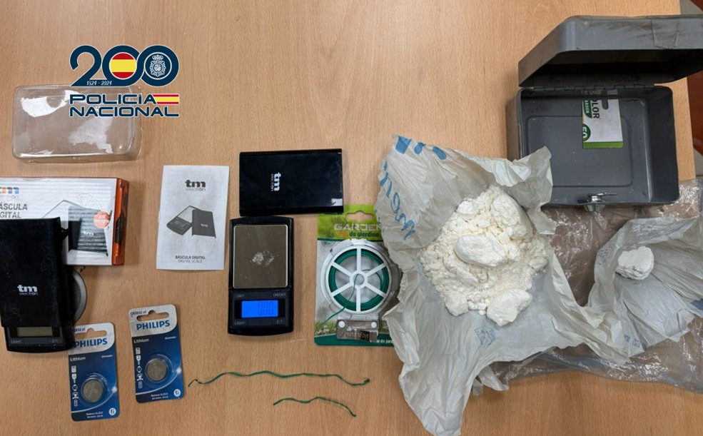 dos-detenidos-en-baza-y-enviados-a-prision-por-vender-cocaina-a-domicilio-con-ayuda-de-menores