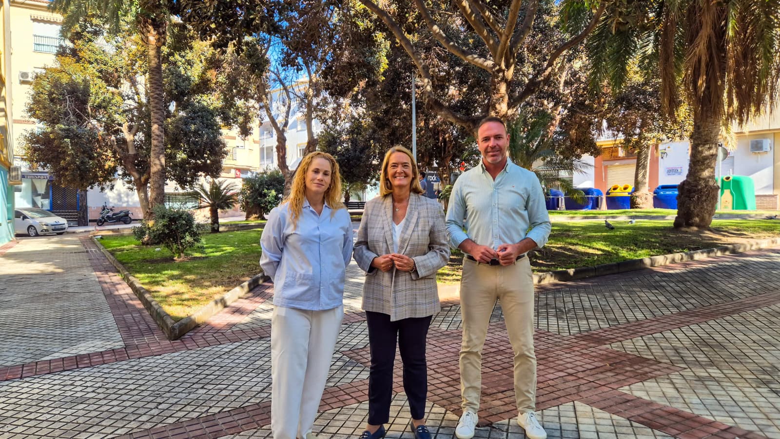 el-ayuntamiento-de-motril-inicia-la-mejora-de-la-calle-acequia-chica-y-la-plaza-de-los-rios-con-una-inversion-de-181-575-euros