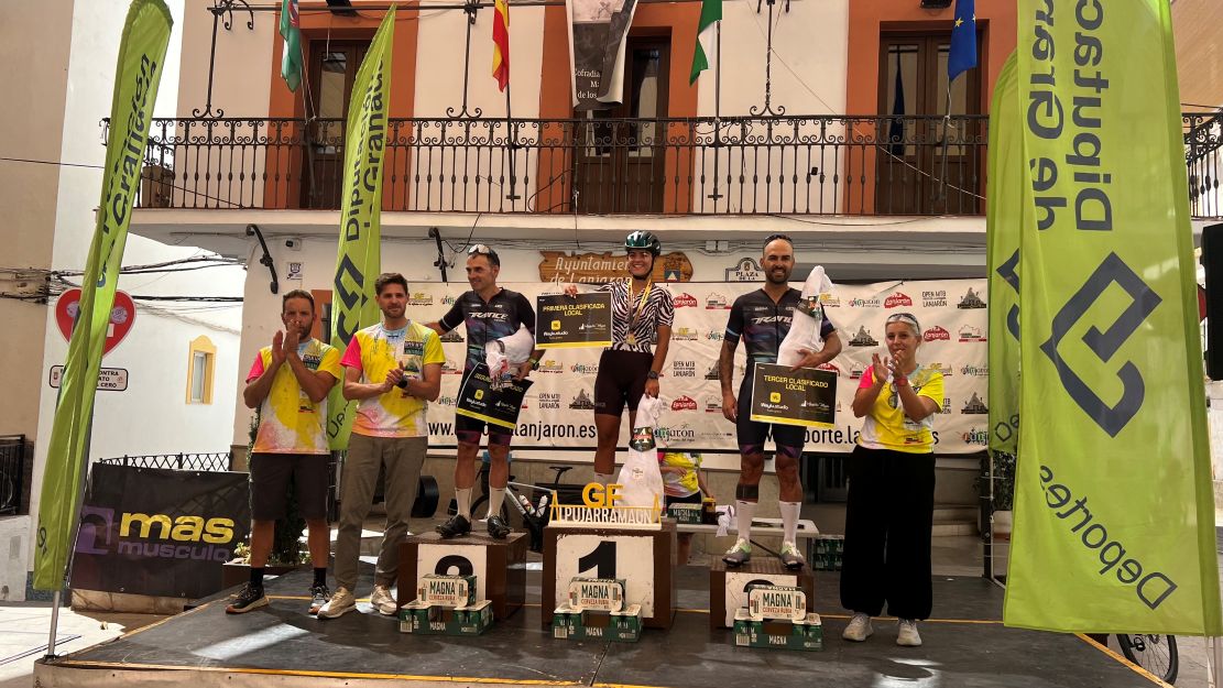 lanjaron-mas-de-400-ciclistas-recorren-129-kilometros-por-la-alpujarra-en-la-x-gran-fondo-alpujarra-magna