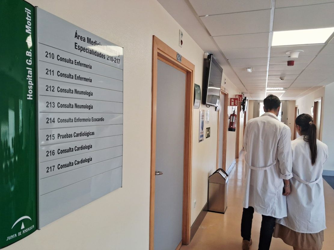 motril-neumologia-del-hospital-forma-a-20-medicos-de-familia-y-atiende-a-900-pacientes-con-asma-y-60-con-cancer-de-pulmon