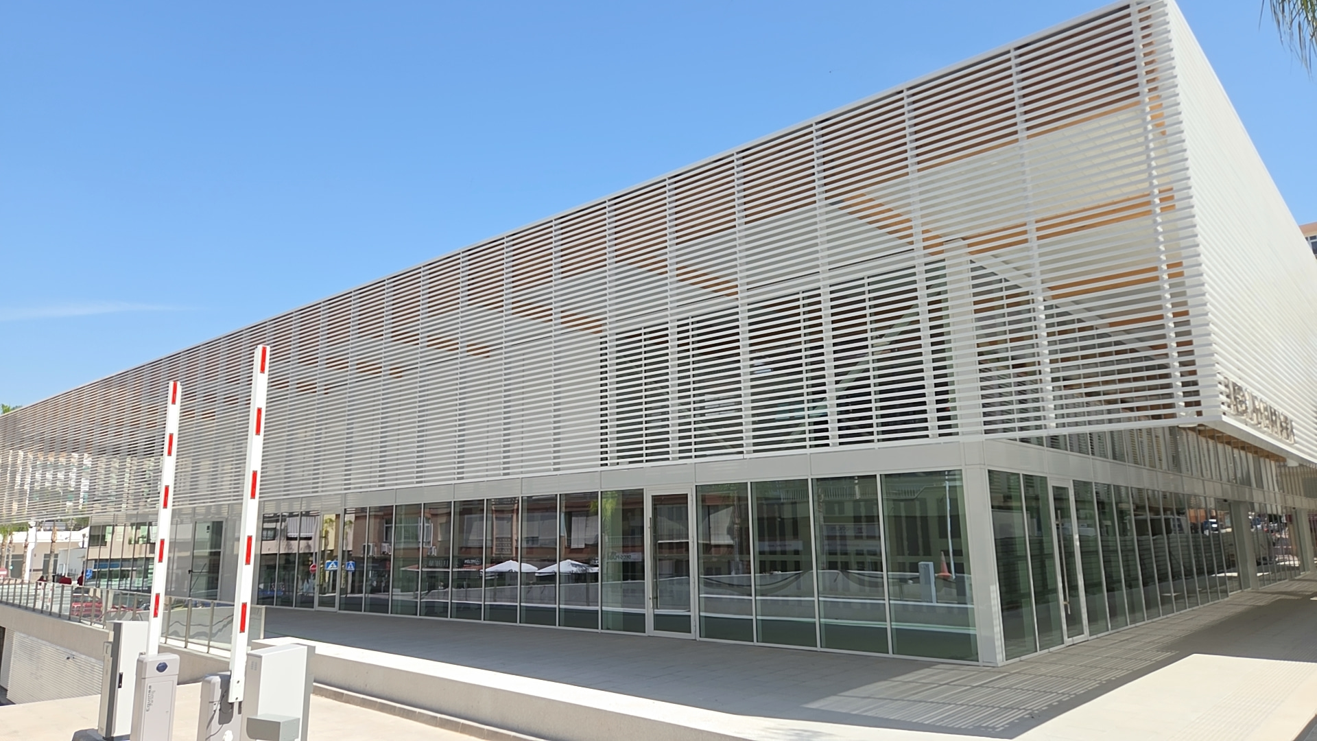 almunecar-el-psoe-cuestiona-los-70-000-euros-para-climatizar-el-mercado-municipal-y-exige-soluciones-con-rigor-y-profesionalidad