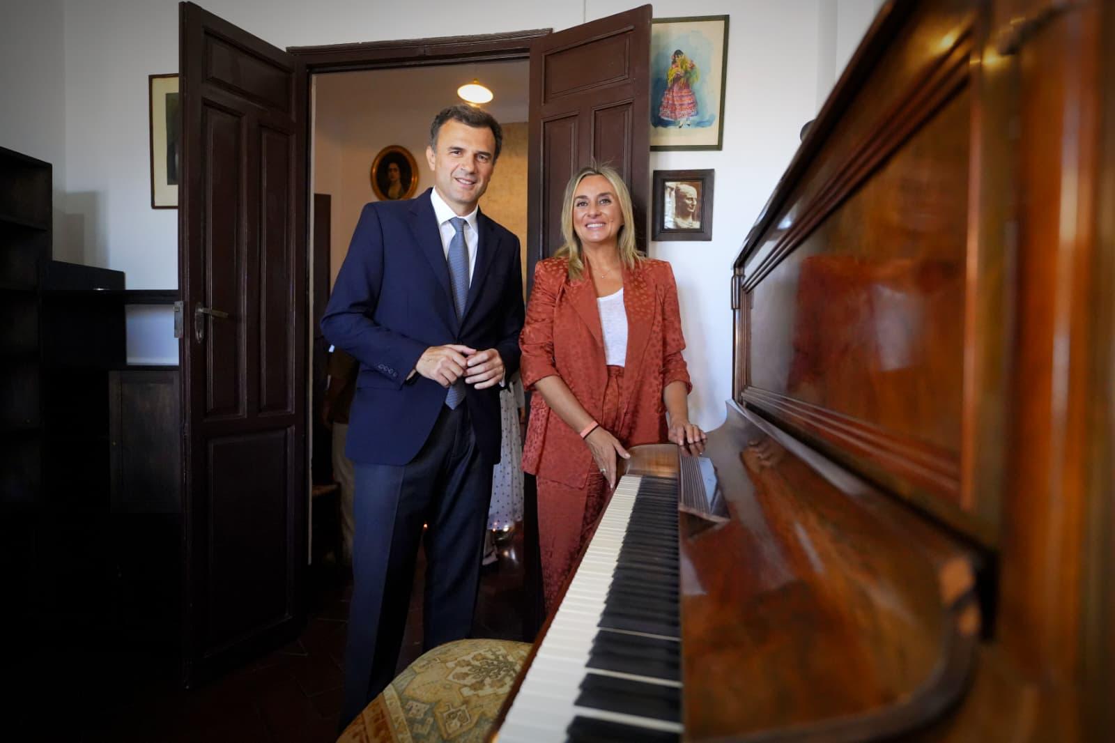 cadiz-se-vuelca-con-granada-apoyara-su-candidatura-a-capital-europea-de-la-cultura-2031-de-la-mano-del-legado-de-falla