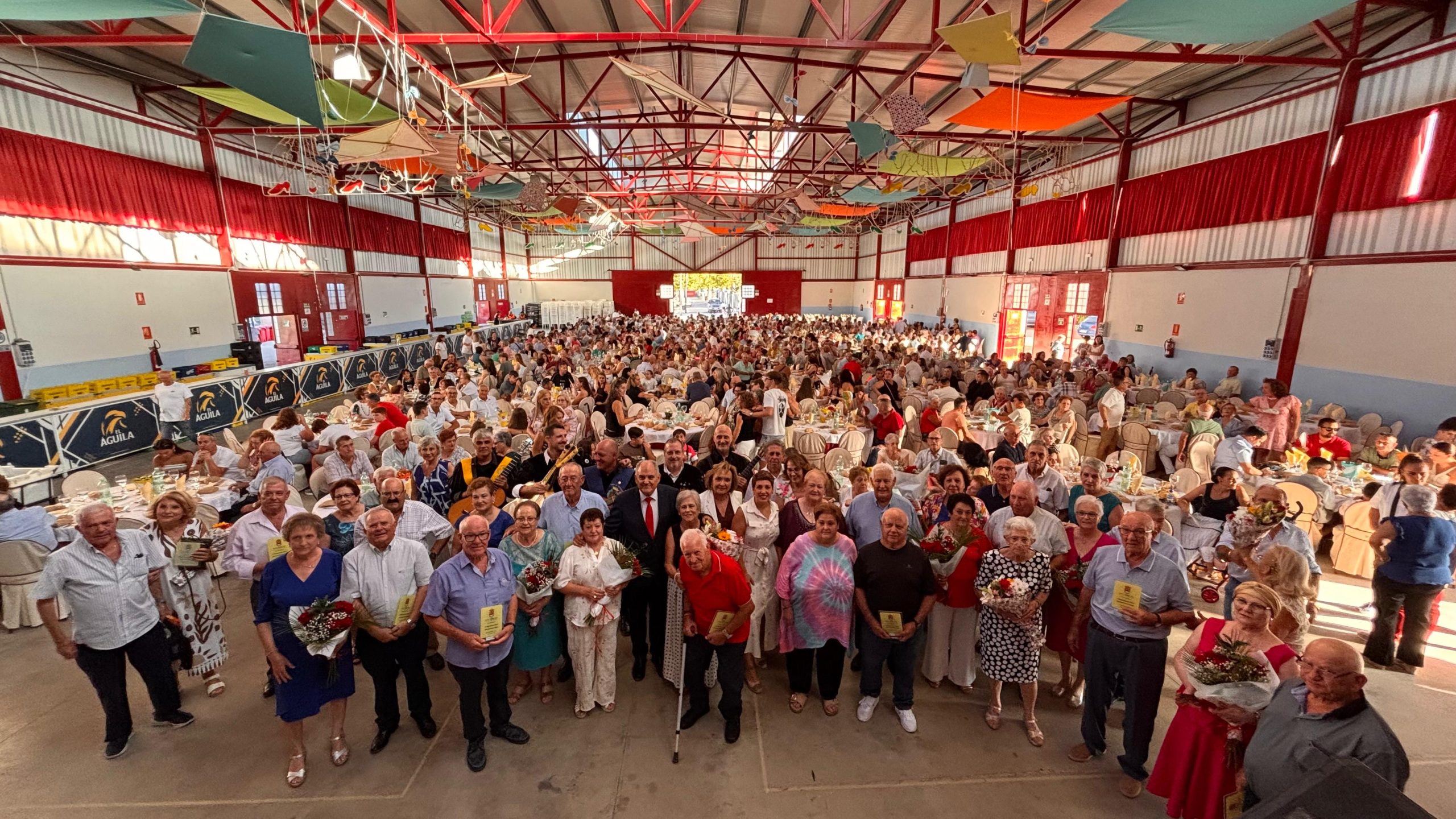huetor-tajar-homenajea-a-20-parejas-del-municipio-por-sus-bodas-de-oro-2